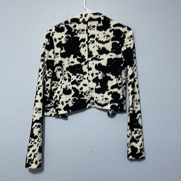 Size- M.  Brand- Willow and Root.  Color- Black and White/ Cowprint - Picture 2 of 2